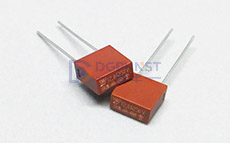 Micro Fuses ,8.5*8.5*4 ,12A ,300VAC ,Time-Lag Type ,Square