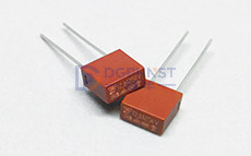 Micro Fuses ,8.5*8.5*4 ,12.5A ,300VAC ,Time-Lag Type ,Square